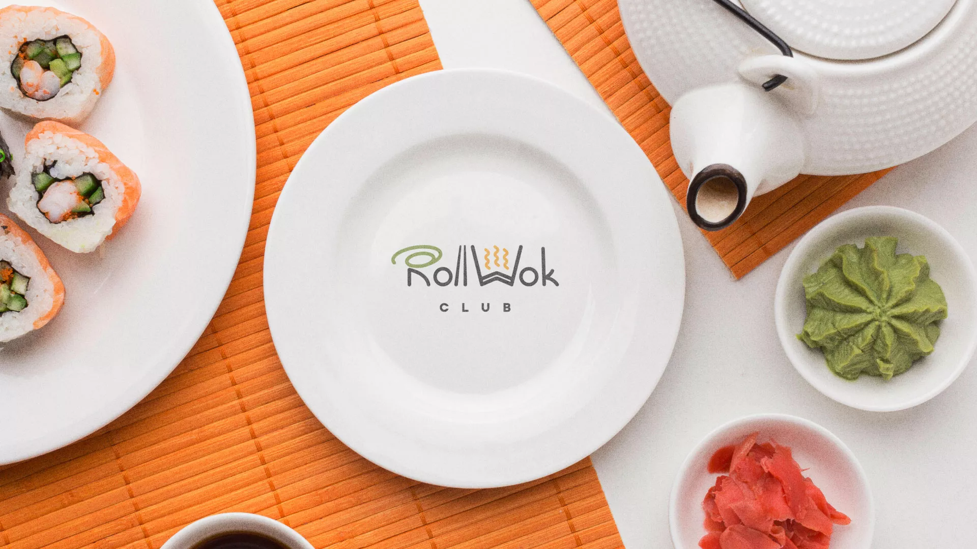 Разработка логотипа и фирменного стиля суши-бара «Roll Wok Club» в Рудне